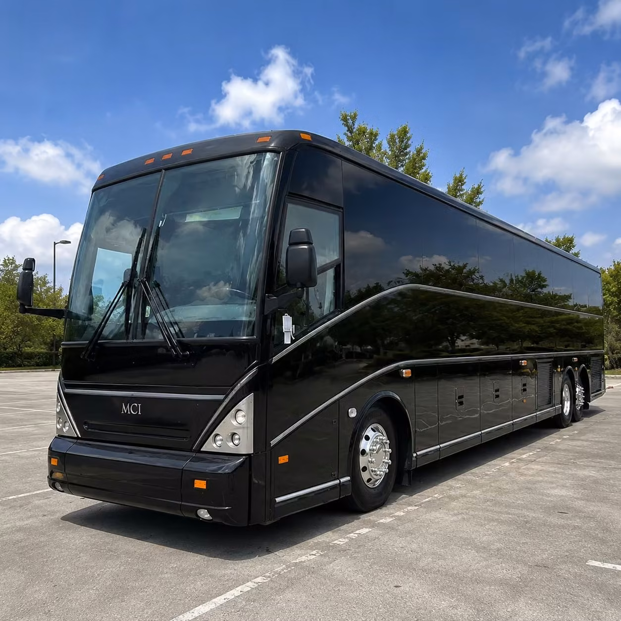 daily employee shuttle services for rosemead companies and office parks